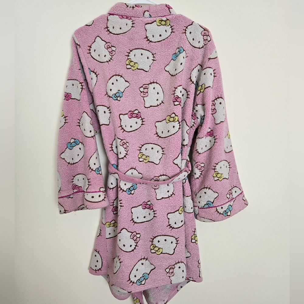 Pink Hello Kitty Robe - Picture 4 of 5
